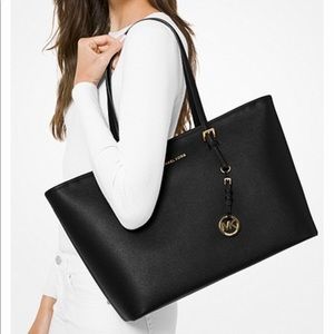 Michael Kors Jet Set Purse
